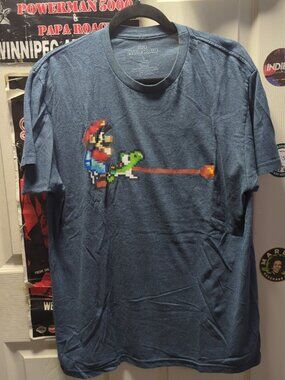 Super Mario World T Shirt Mens (Large) Mario And Yoshi Pixel Graphic Tee